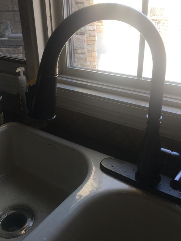 Certified Refurbished Delta Charmaine Pull-Down Kitchen Faucet – Stainless Steel 19962Z-SSSD-DST-R