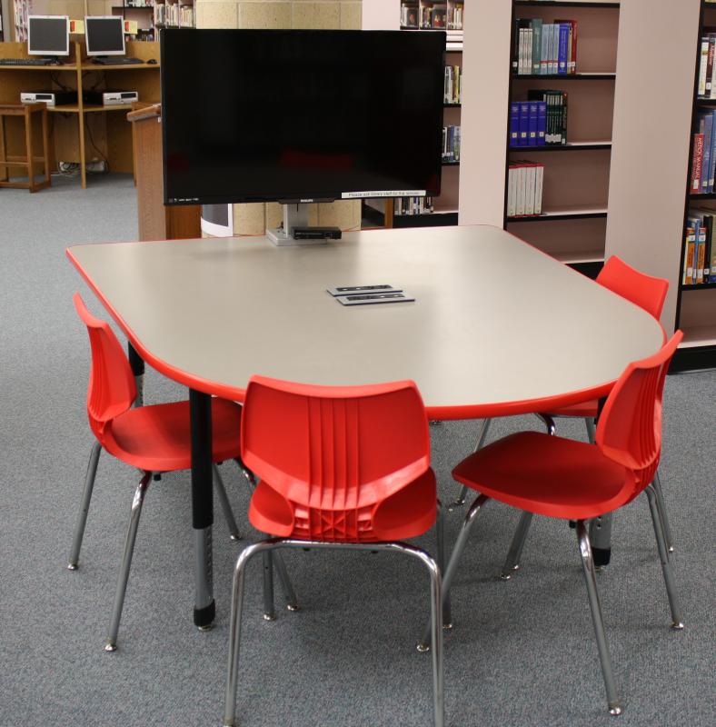 Smith System Interchange D Shaped Media Tables