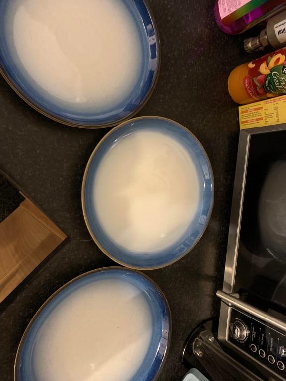 Middle plate lighter blue