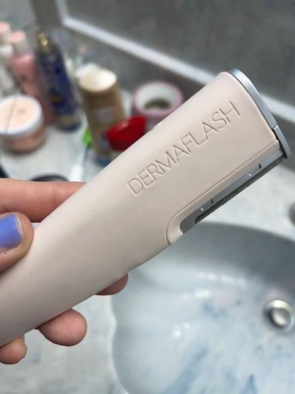 Customer photo for "Love this Derma Flash Great for my Skin"