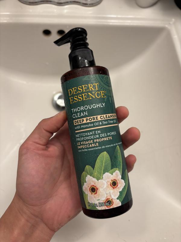 Manuka, Tea Tree, & Bentonite Clay Thoroughly Clean Deep Pore