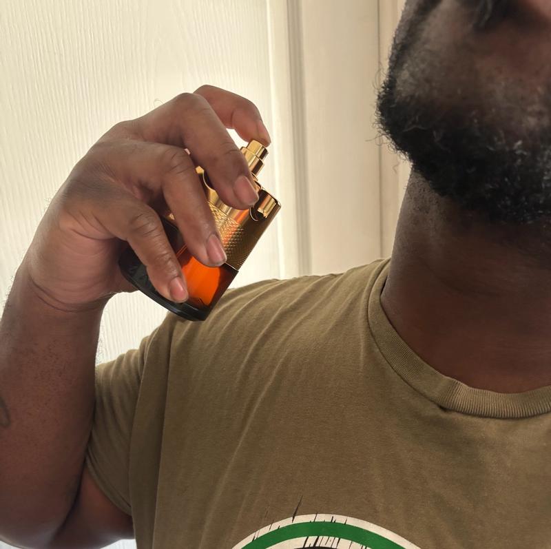 Customer carousel item 11.