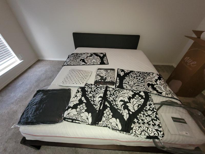 2 pillow case, 3 deco pillow and 1 coverlet