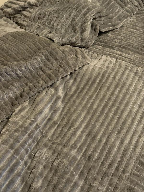 Customer carousel item 4.