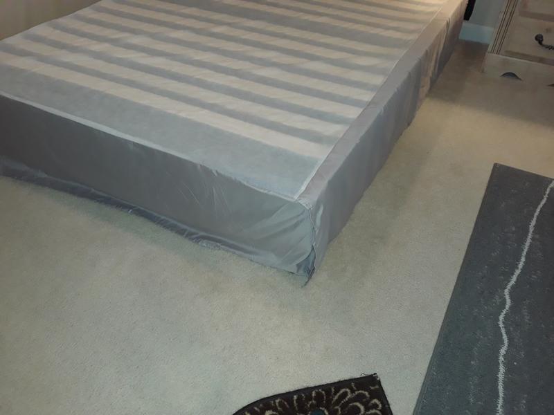 bed skirt