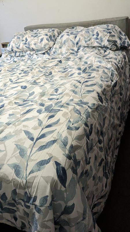 Sealife 6pc Twin Comforter Set with Bed Sheets — Leon's Furniture Saint John