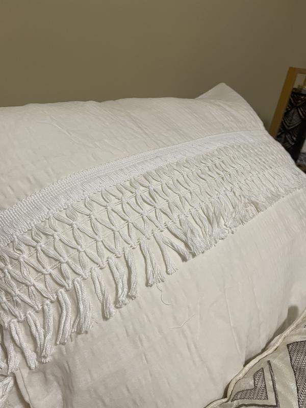 Love the fringe detail
