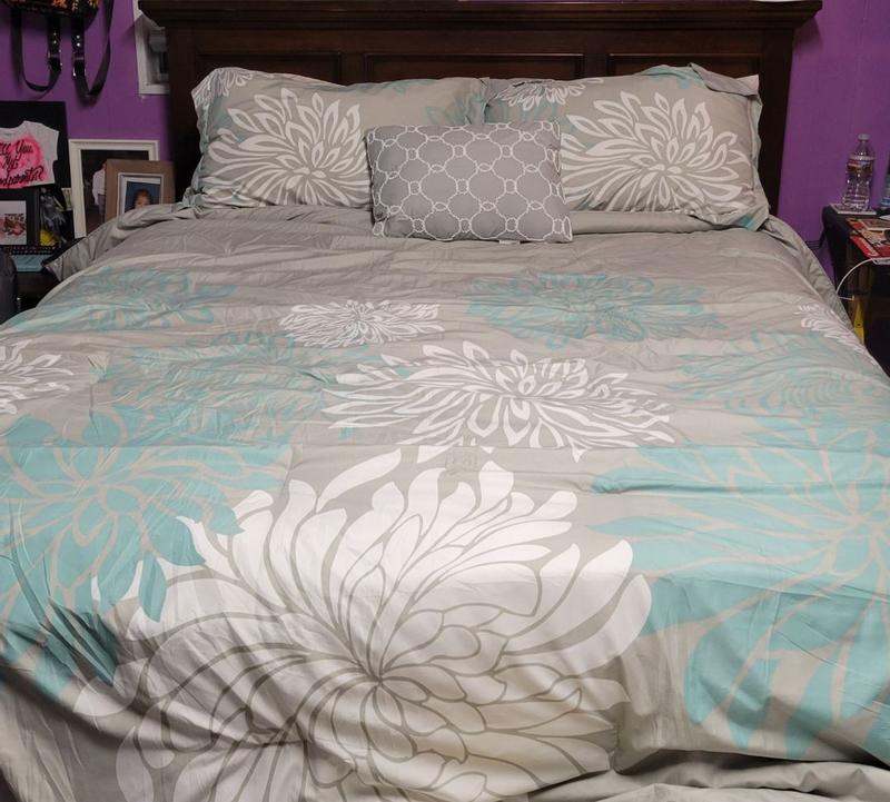 Customer carousel item 1.