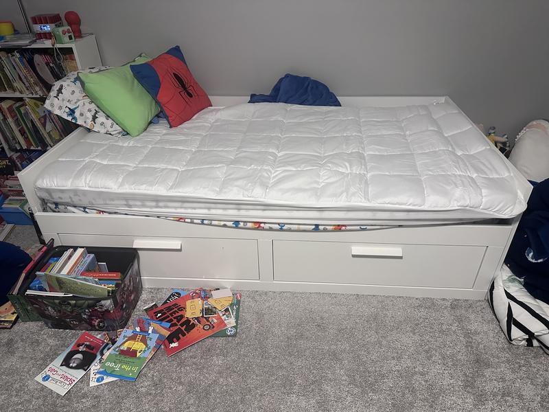 Regular twin bed