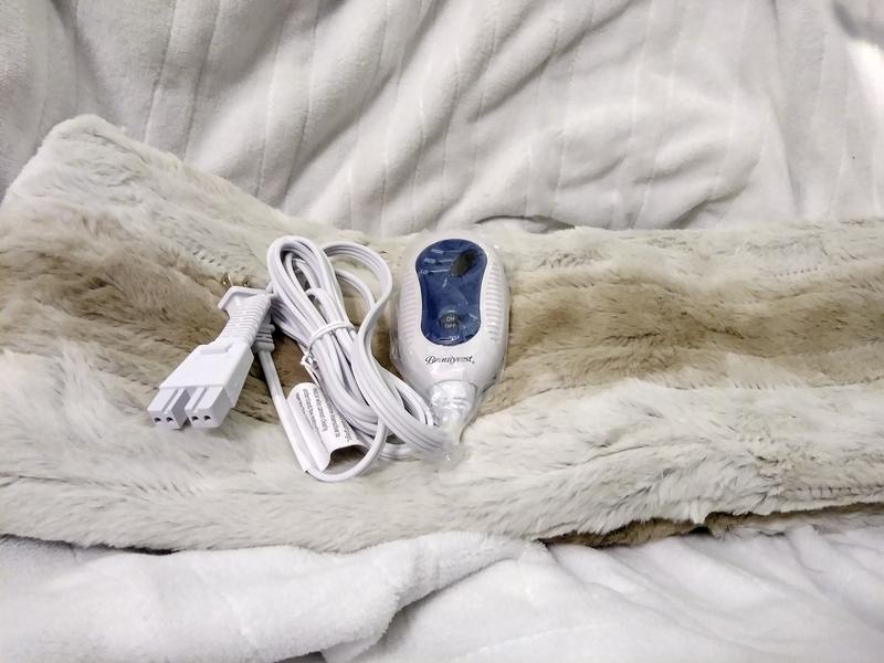 Dreamcatcher deluxe luxurious faux online fur electric heated throw