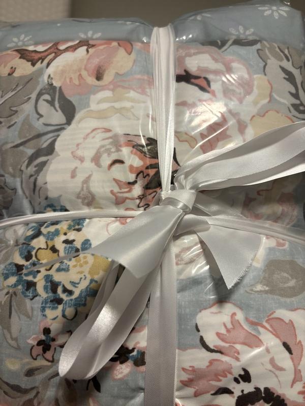 Customer carousel item 5.