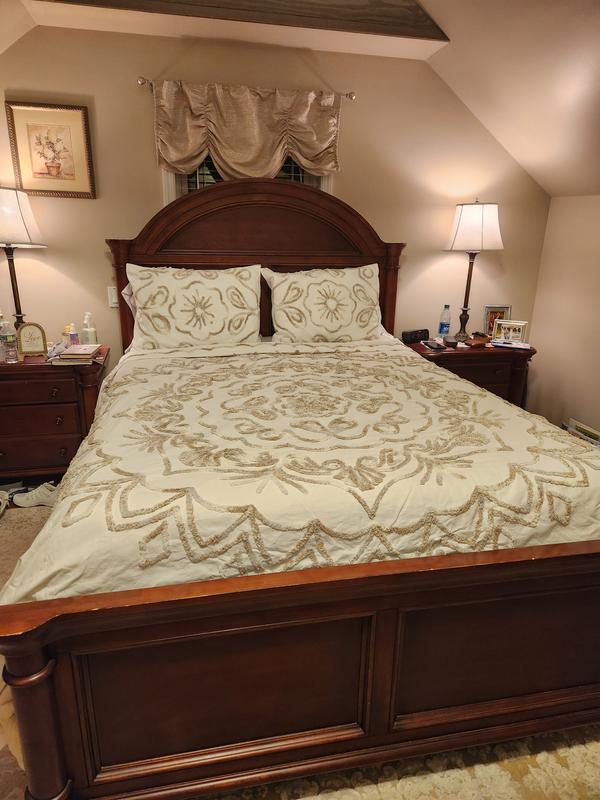 Super pretty coverlet set!