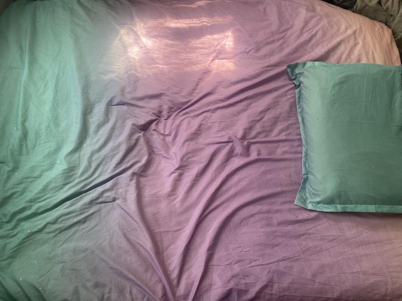 A Glittery Dreamscape!