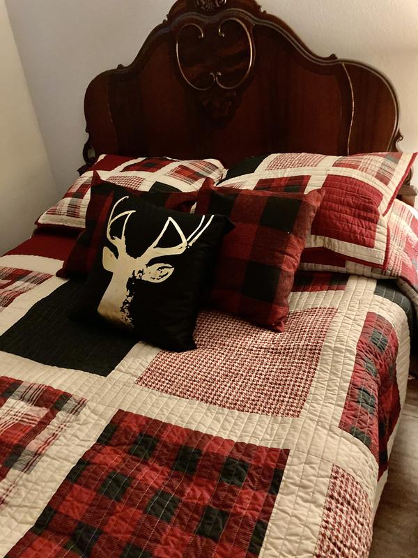 Beautiful for Christmas - just added throw pillows