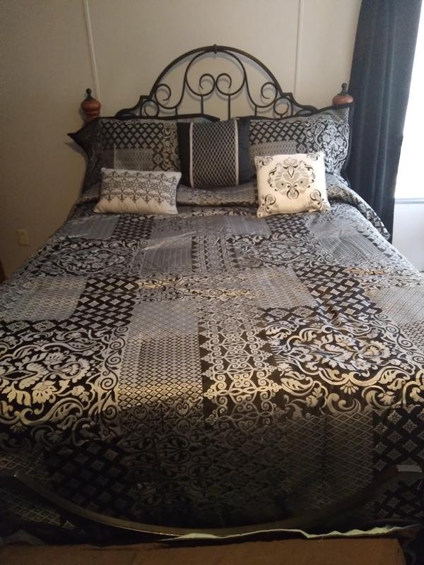 Madison Park® Cassian Jacquard Comforter Set Customer Reviews | Bed ...