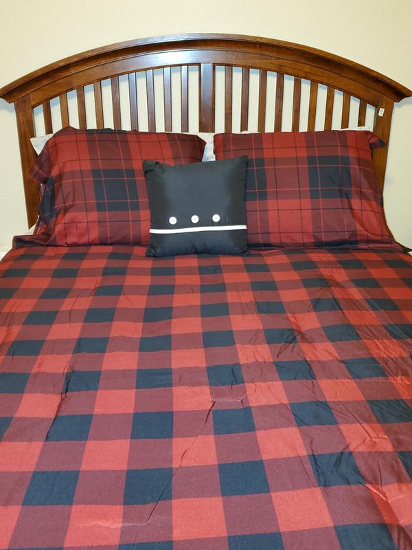 Madison Park Essentials Everest 8-Piece Reversible Queen Comforter Set in Red Plaid