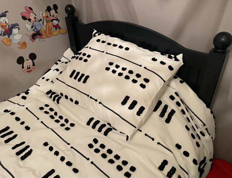 Riku Clip Jacquard Comforter Set - Black/White - Intelligent Design