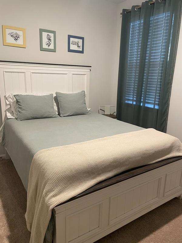 Customer carousel item 3.