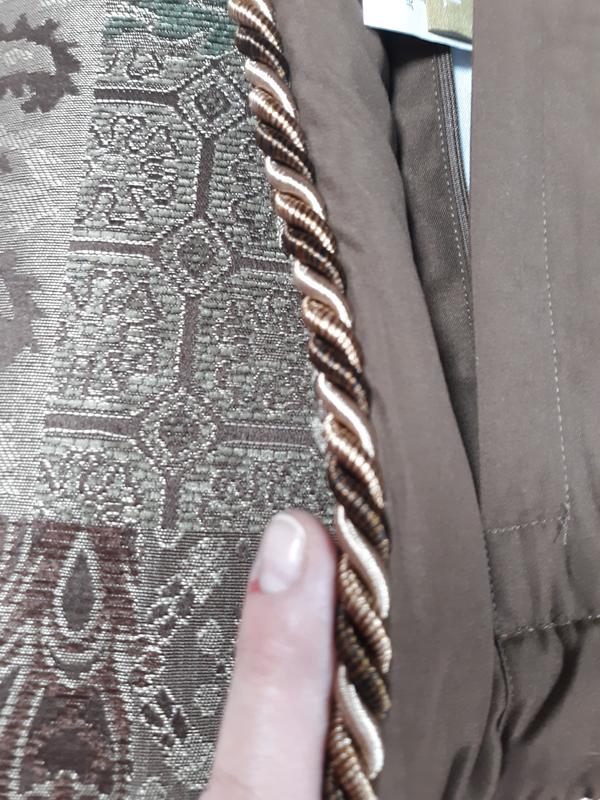 Here is a close up of the Galleria for peace Brown comforter set the exceptional throat twist on the outer border of the pillowcase