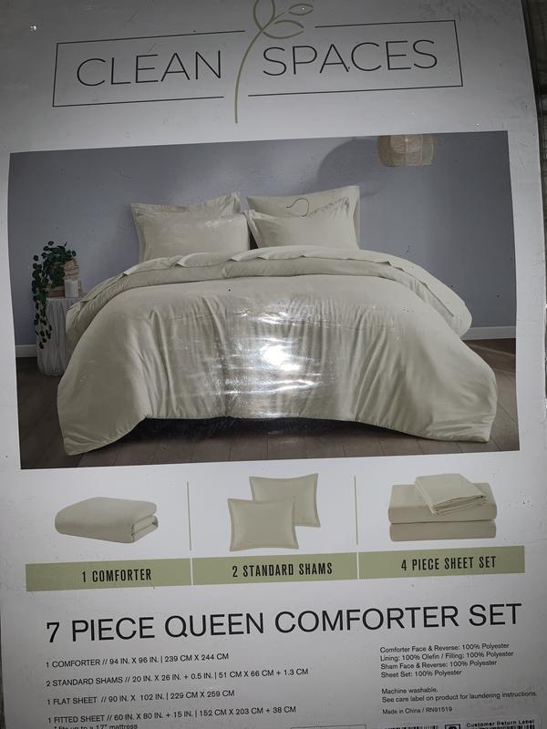 Clean Spaces 7 sold Pc. Comforter Set,