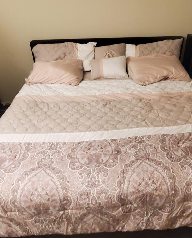 The comforter set