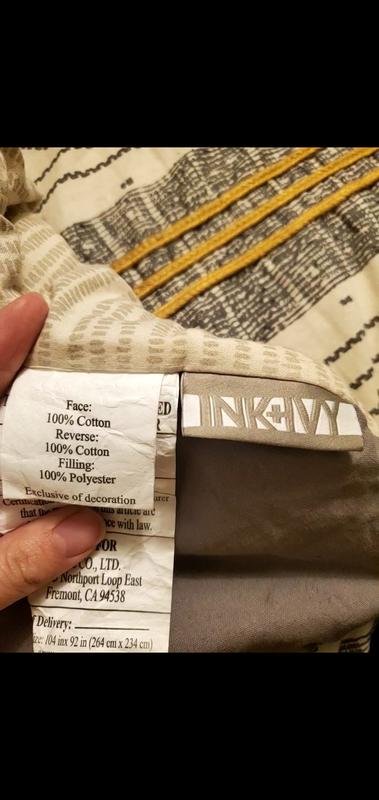 Made with 100% cotton and 100% polyester filling.