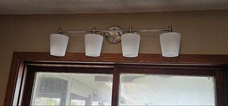 Customer carousel item 7.