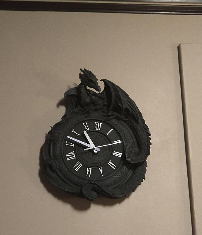 Penhurst Dragon Clock - Design Toscano