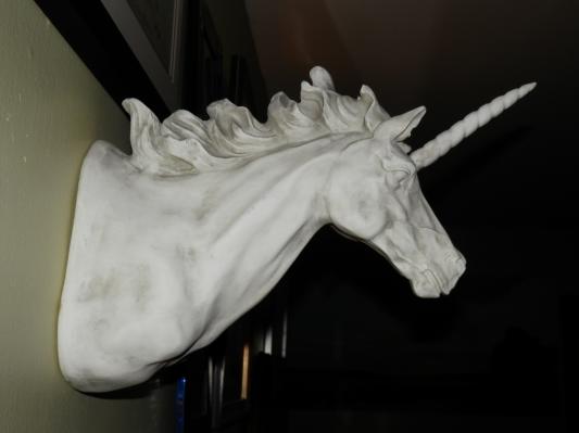 Louis Vuitton Unicorn - Painting Sculpture – Limited Edition