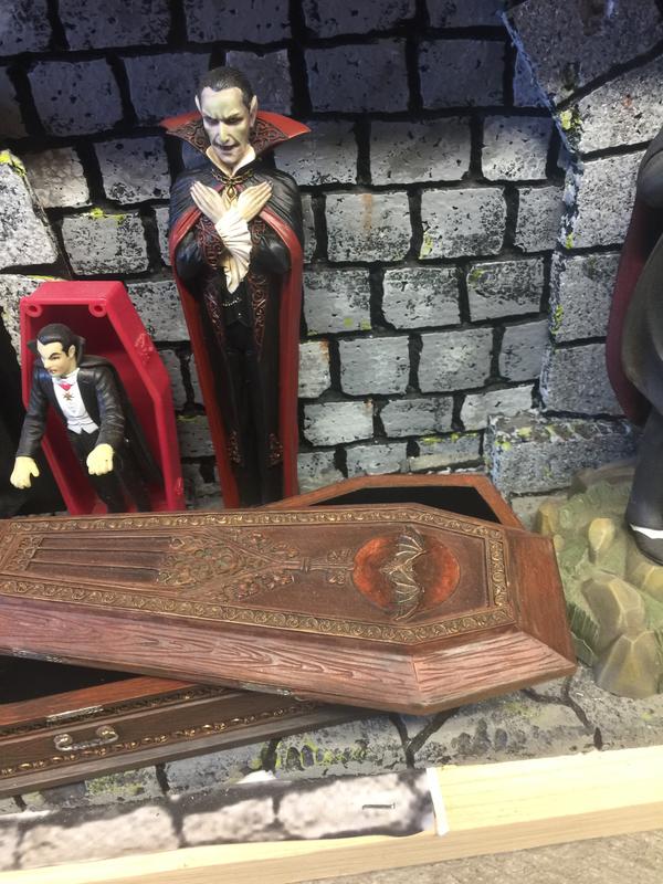 The Vampire Coffin of Dracula Statue - Design Toscano