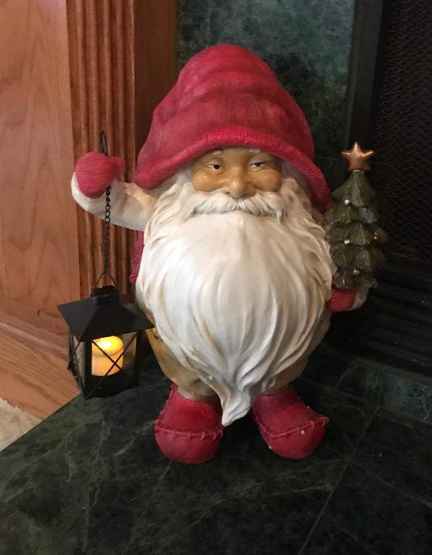 Lighting Santa's Path Holiday Gnome Statue - Design Toscano Lighting Santa's Path Holiday Gnome Statue - Design Toscano