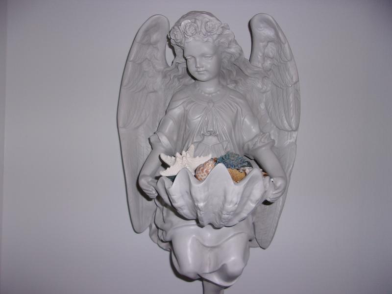 Brixton Abbey Angel Wall Sculpture - NG931508 - Design Toscano