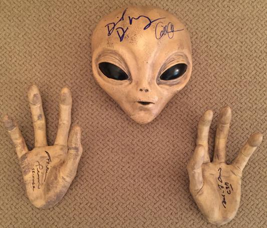 Roswell the Alien Plaque Set of 2 - Design Toscano