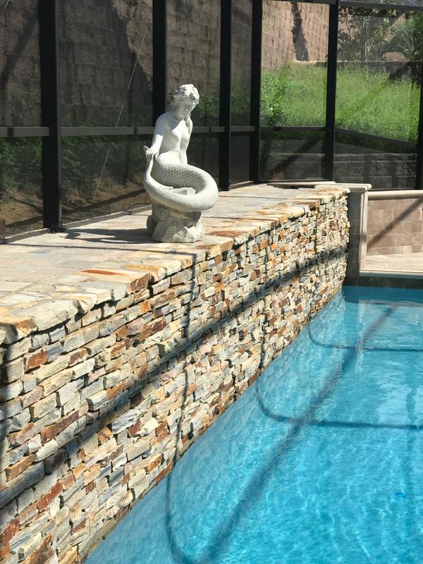Design Toscano Daydreaming Mermaid of Langeline Cove Statue