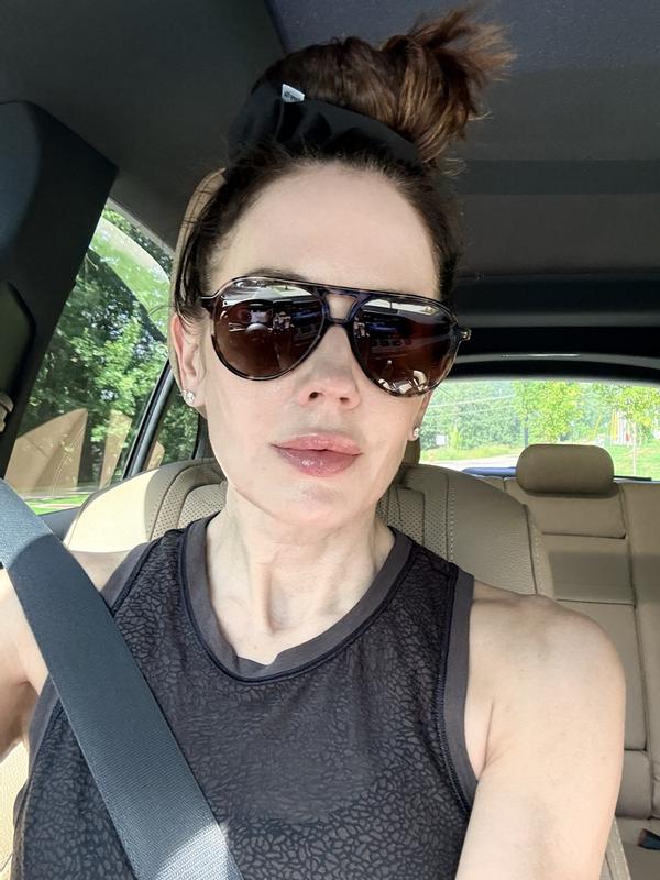 Customer photo for "Perfect polarized aviators"