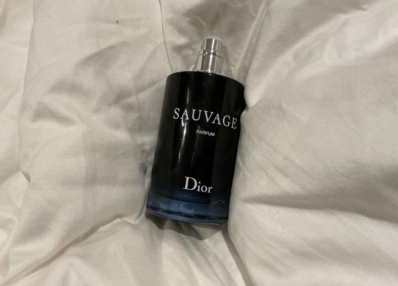 【公式ストア購入】SAUVAGE  EDT  Dior Sauvage Eau de Toilette: Iconic Dior Men's Fragrance | DIOR NO