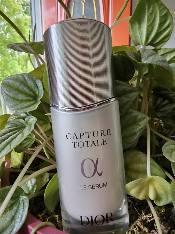 DIOR Capture Totale C.E.L.L. Energy Super Potent Eye Serum