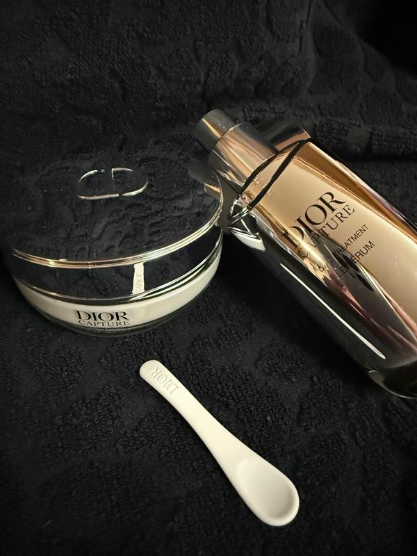DIOR CAPTURE OX TREATMENT LE SÉRUM Dior Capture Le Sérum: High-Performance Anti-Aging Face
