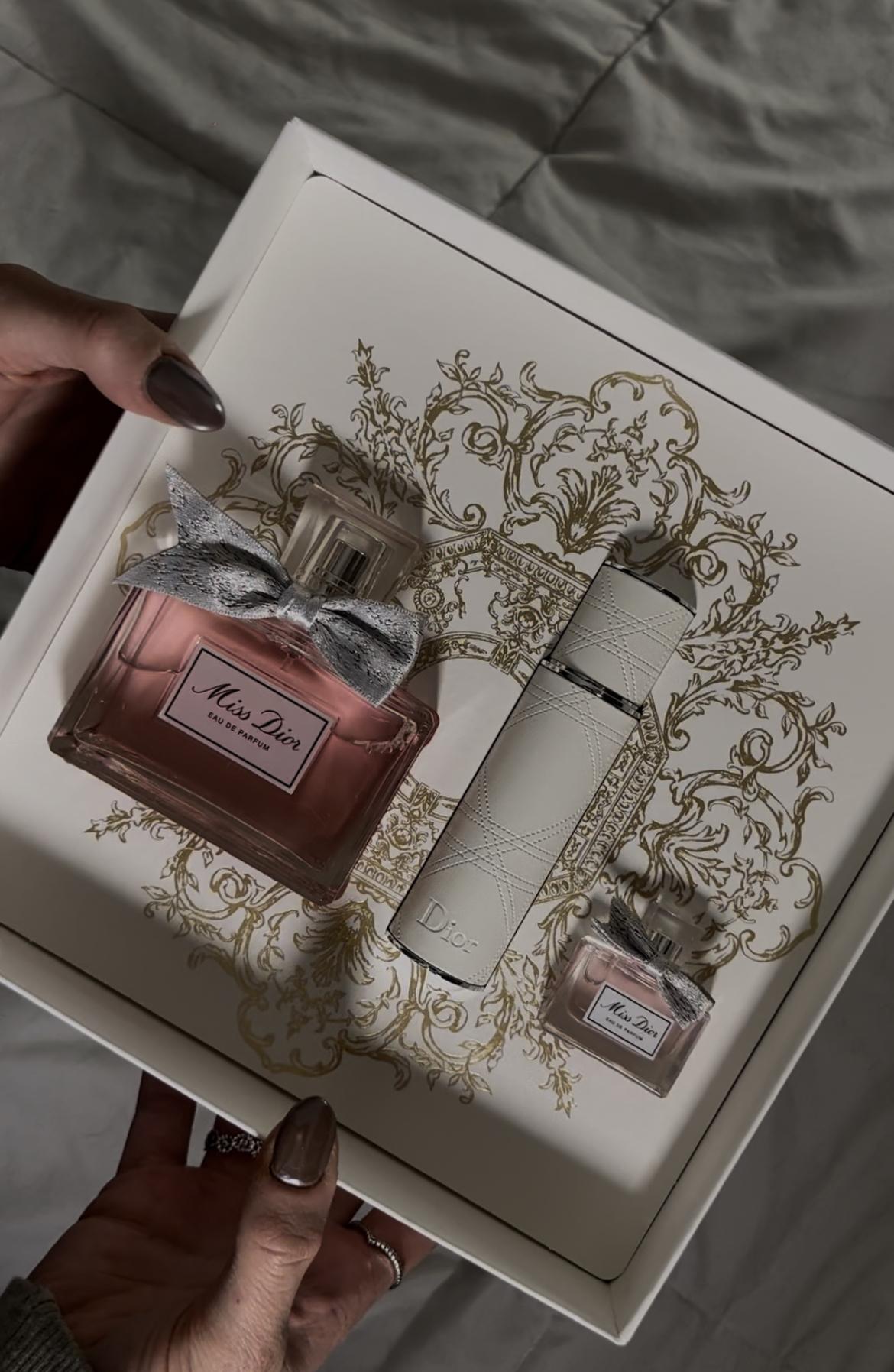 Miss Dior Blooming Bouquet: Christmas 2023 Edition Gift Box