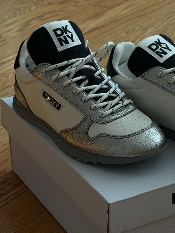 Customer photo for "Super comfortable, stylish, and easy to wear every day."