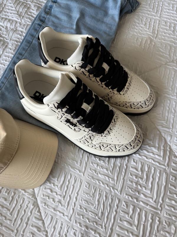 Customer photo for "Durable, Stylish, and Super Comfortable!"