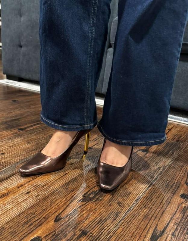 Review Thumbnail Image 0 379592861