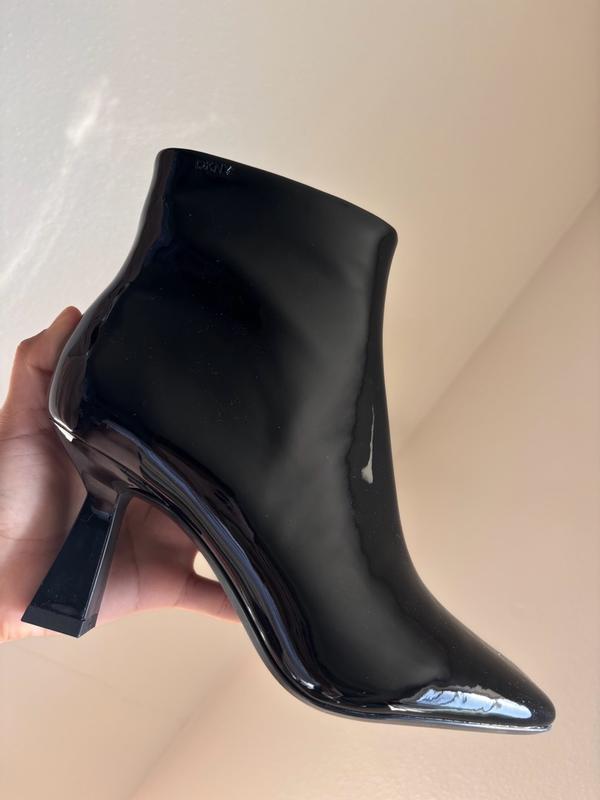 Customer photo for "DKNY"