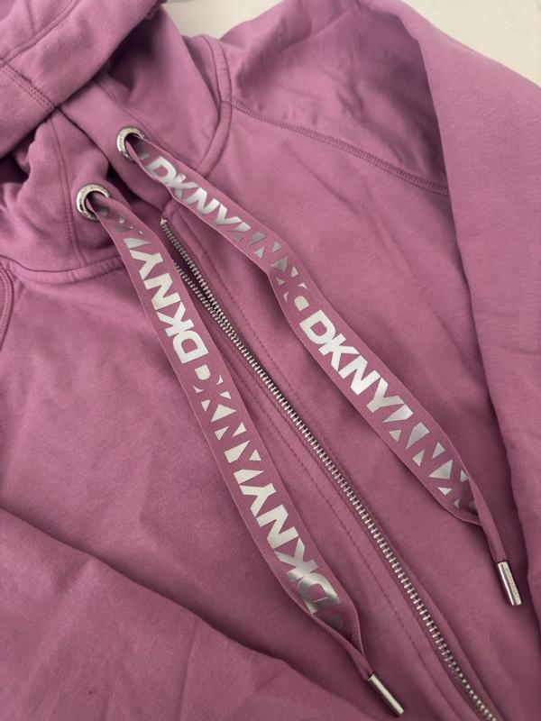 Customer carousel item 10.