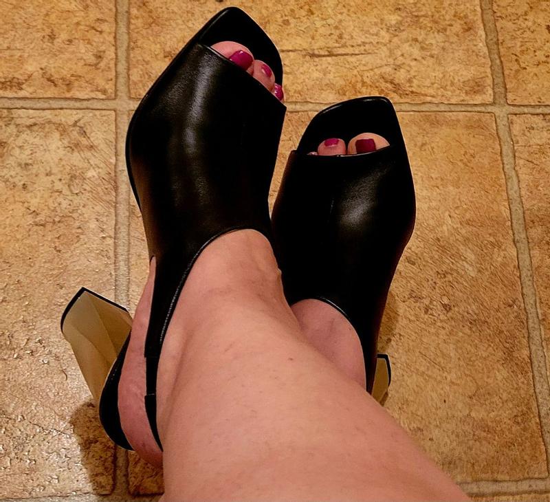 Review Thumbnail Image 1 388068243