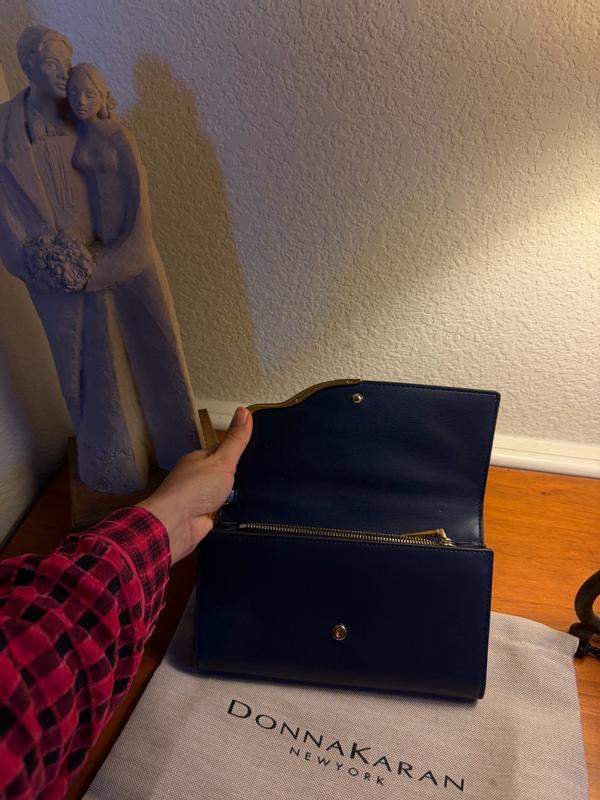 Customer carousel item 3.