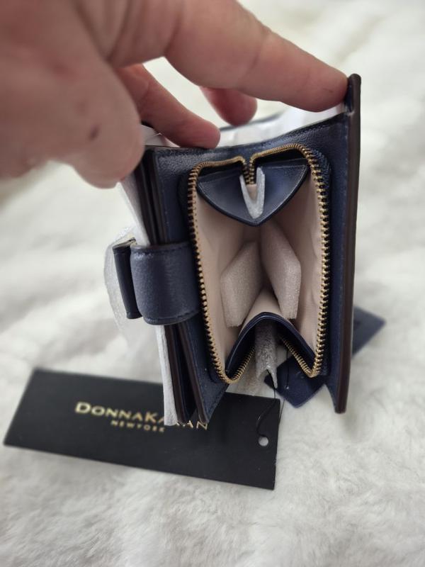 Review Thumbnail Image 2 379204853