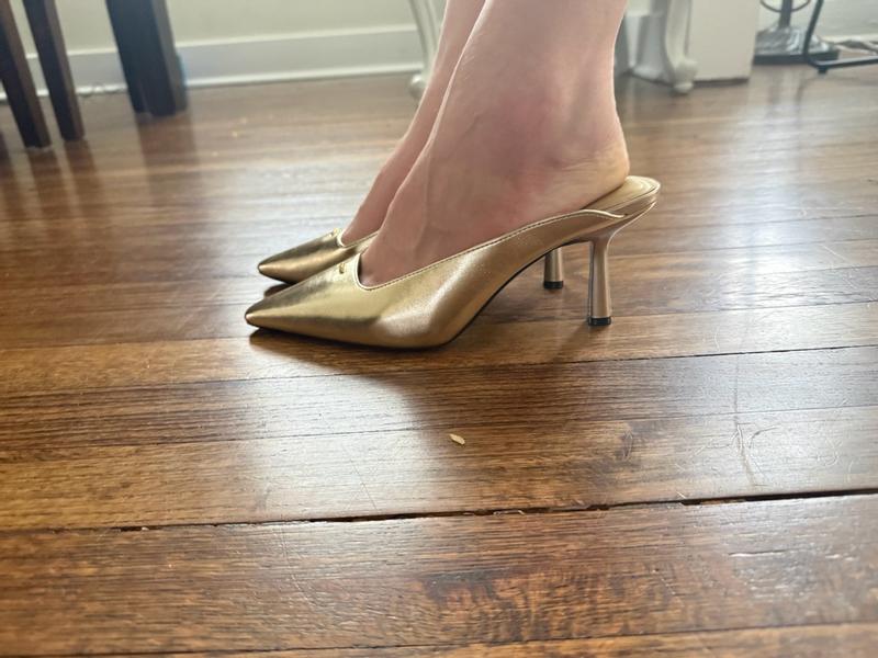 Customer carousel item 1.