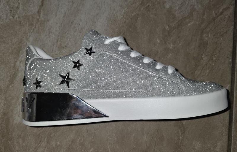 Review Thumbnail Image 0 381990758