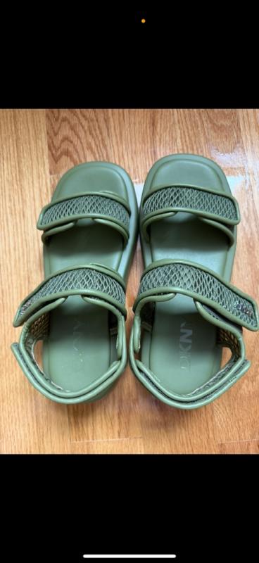 Review Thumbnail Image 1 375729068